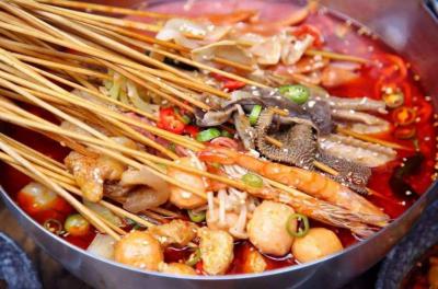 冷鍋串串技術(shù)培訓(xùn)班多少錢(qián)？探秘成都砂鍋串串內(nèi)幕！