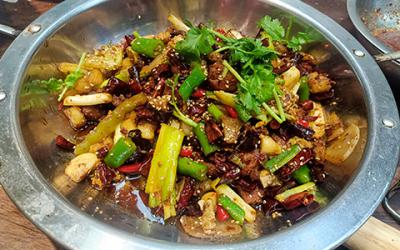 麻辣干鍋培訓多少錢？   麻辣干鍋培訓多少錢？